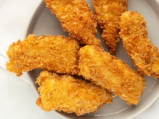 Bastones de pollos rebozados