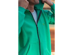 Campera con Capucha Frisa Verde