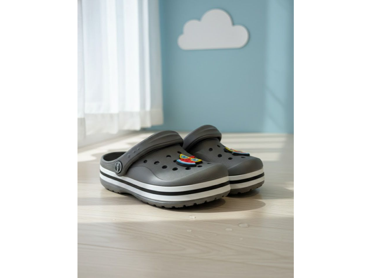 Crocs clasicas con pin