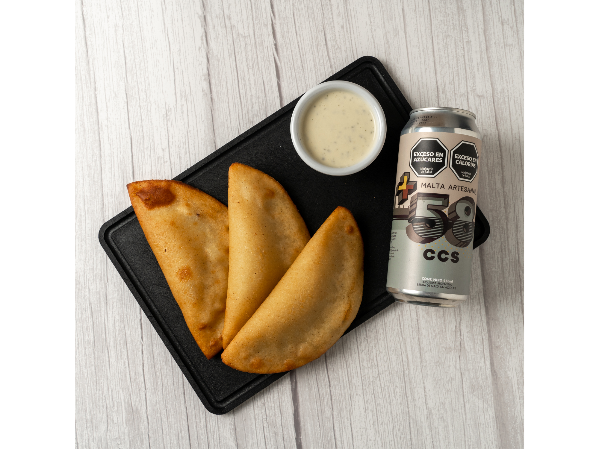 X3  Empanadas   + Salsa  + Malta