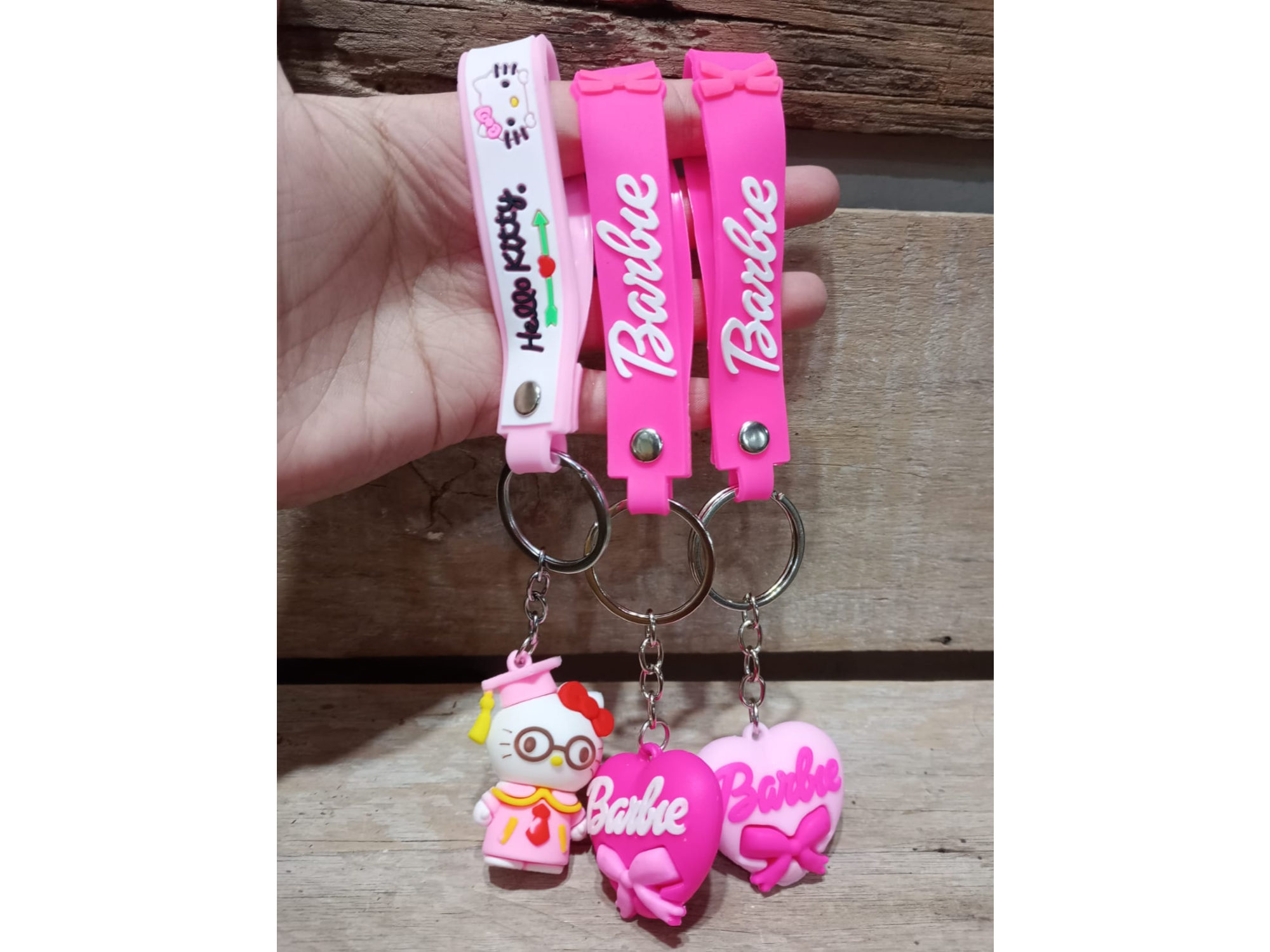 LLAVERO BARBIE / HELLO KITTY