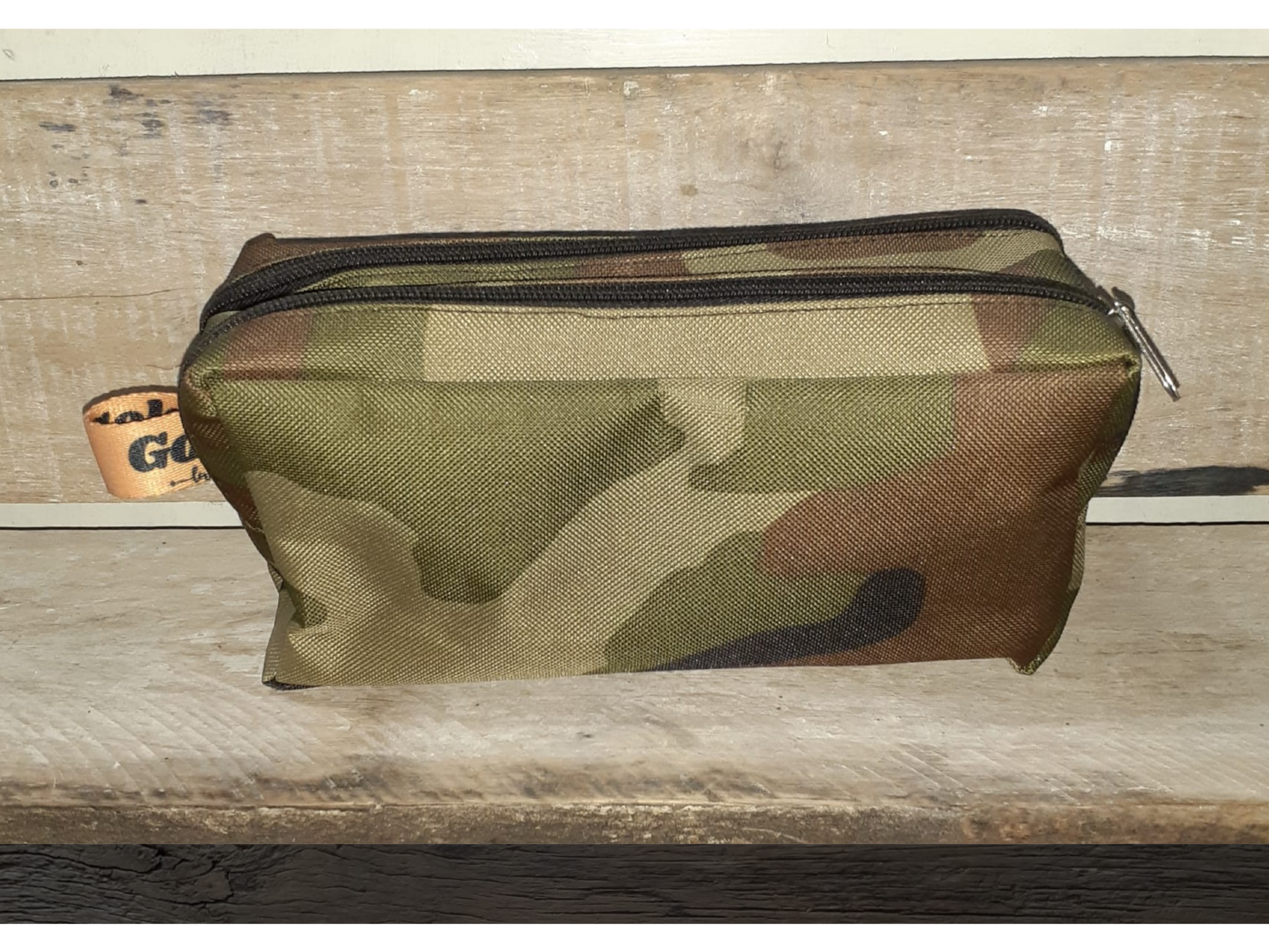 CARTUCHERA DOBLE CIERRE CAMUFALDA.