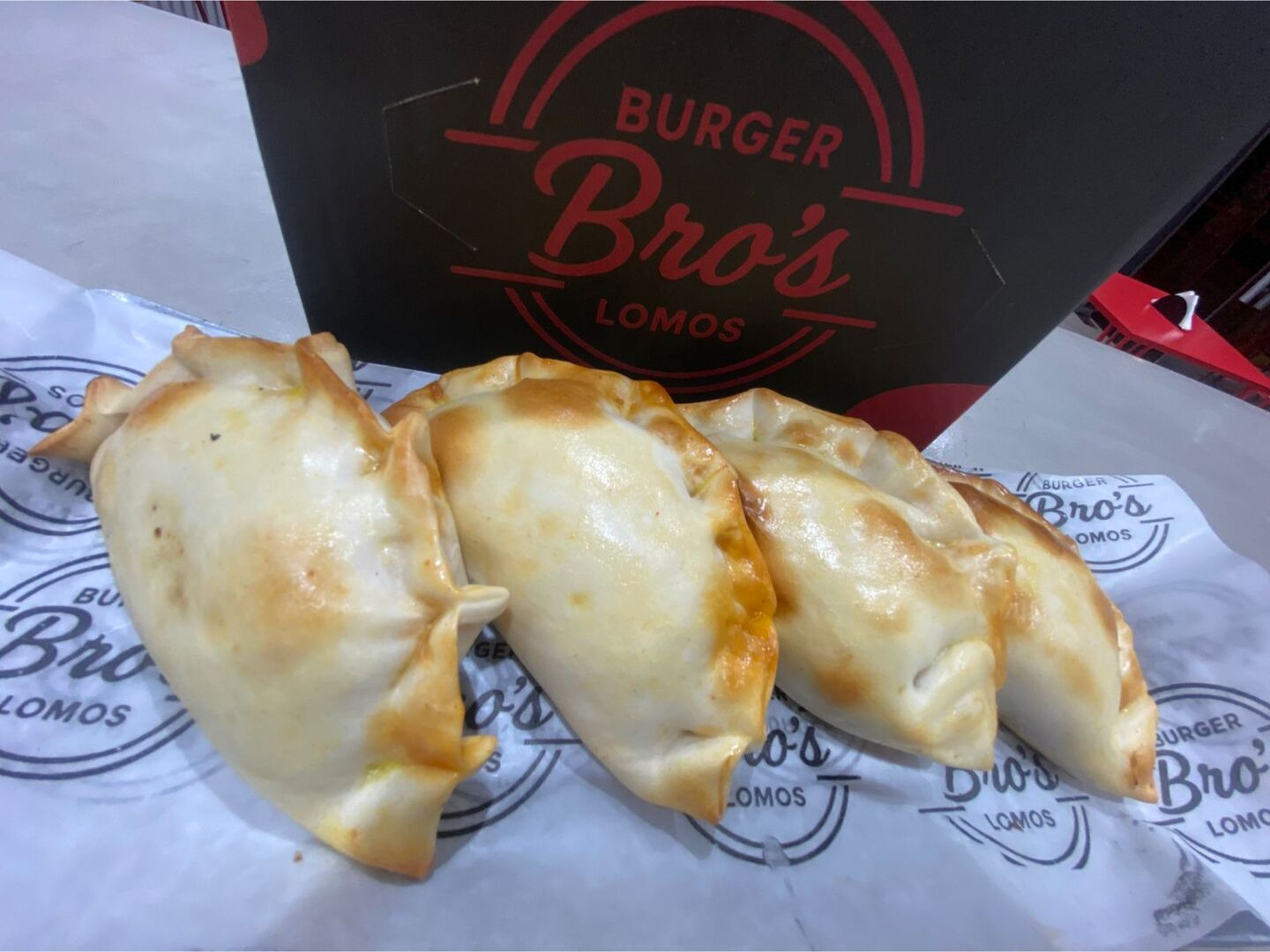 EMPANADAS CRIOLLAS SALADAS X UNIDAD