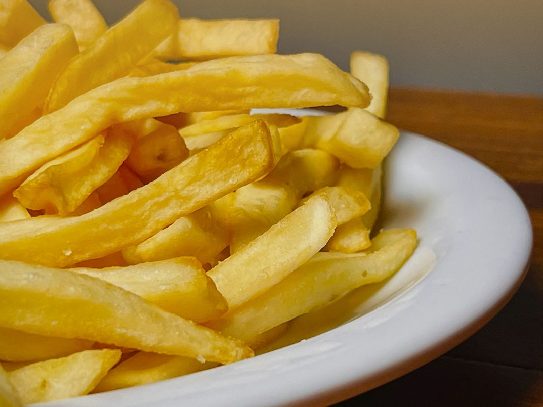 PORCIÓN DE FRITAS CLÁSICA