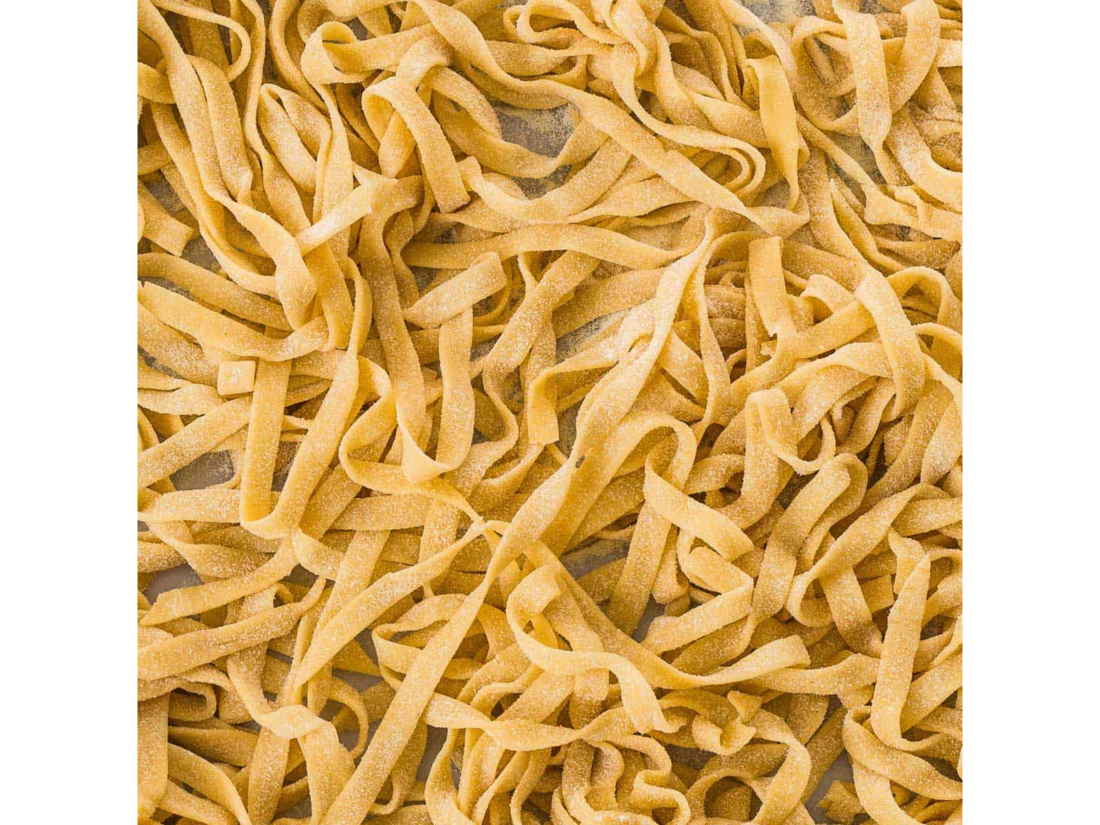 Fideos frescos