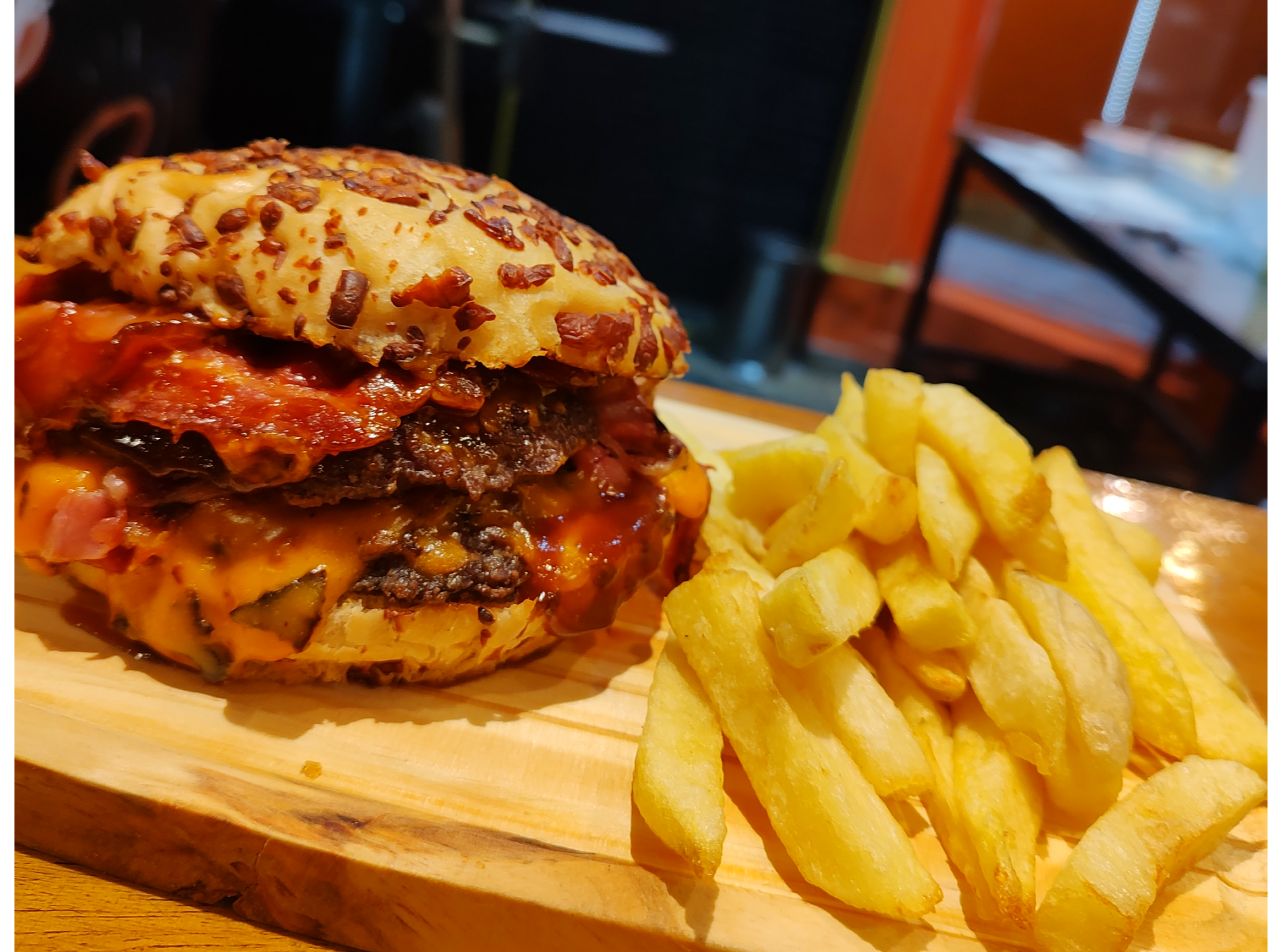 BURGER CHARLY VERDURAS+ PAPAS
