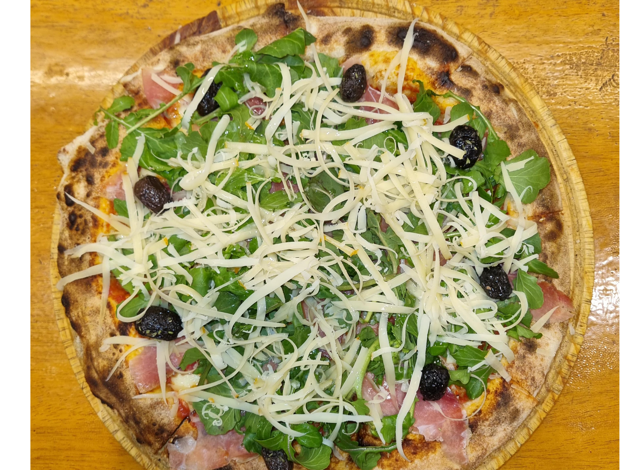 COMBO 2 (1 pizza loco Beto + 1 pizza margarita)