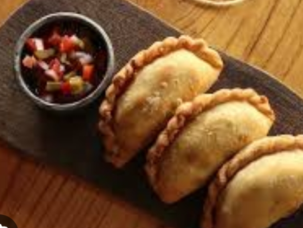 CRIOLLAS FRITAS  ( saladas o dulces)