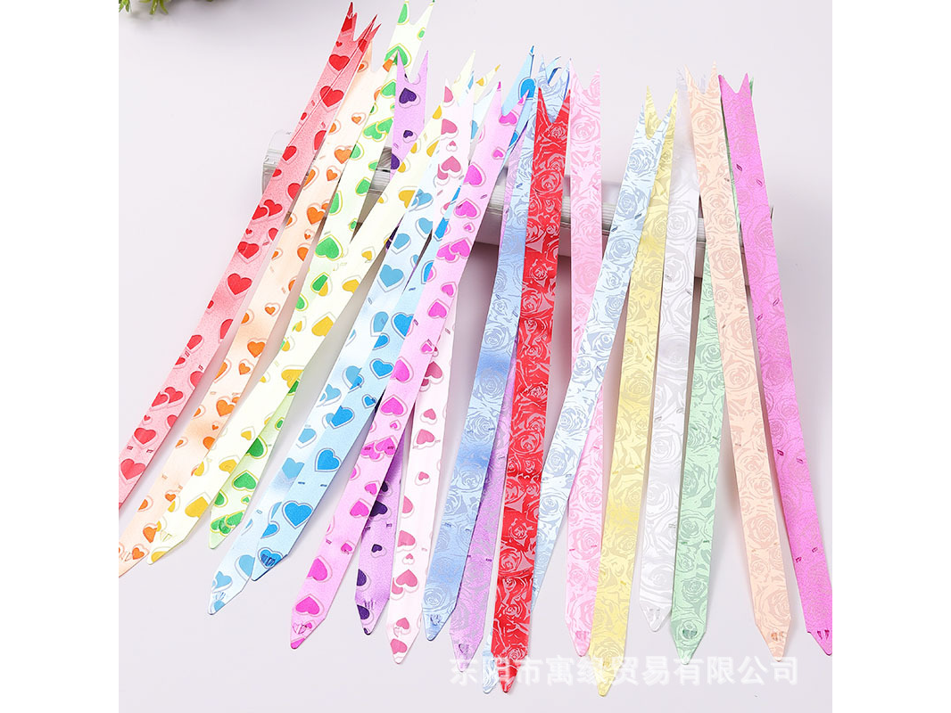 Moñas Mágicas Medianas x 200 unidades con diseños, de 23 mm de ancho (Código: B-4)