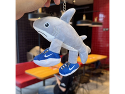 Peluche Tralalero Tiburón Tamaño 19 cm