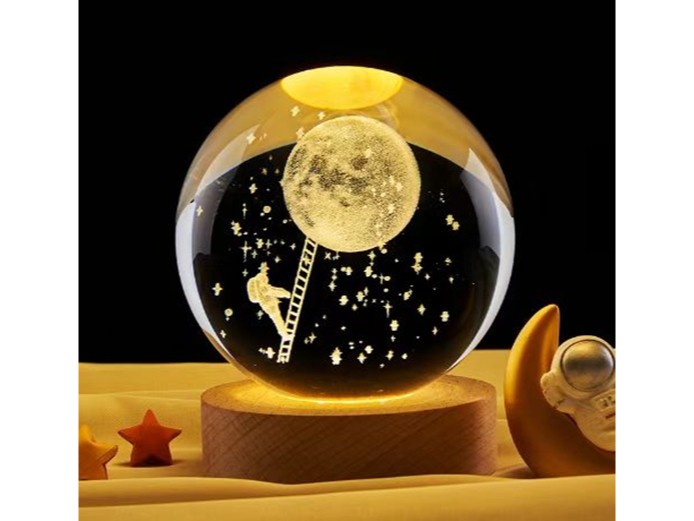 Bola de Cristal de 8 cm (Varios Diseños)