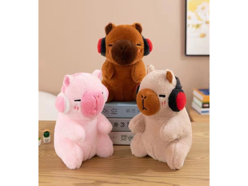 CAPYBARA CON AURICULARES