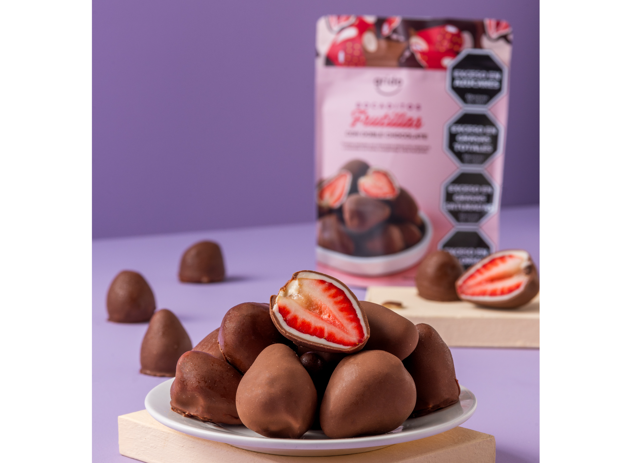 Frutillas bañadas en doble chocolate