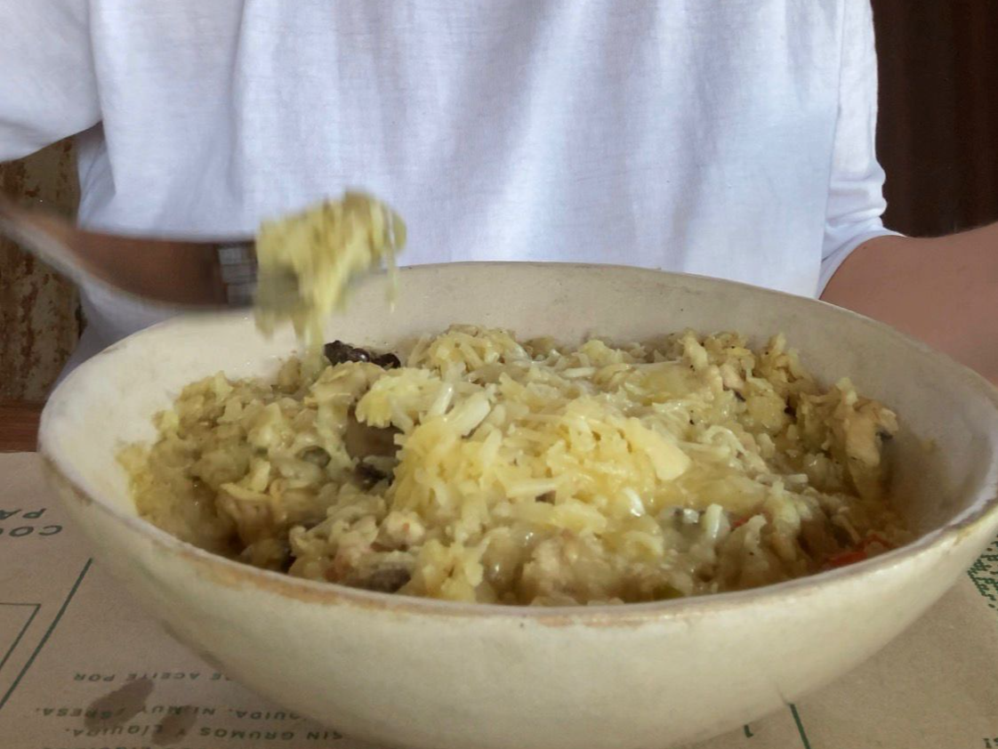 Risotto de coliflor, hongoss y pollo KETO