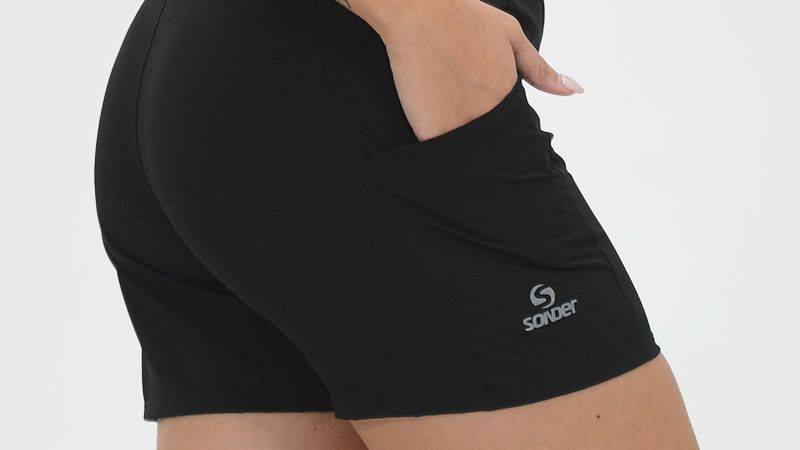 SHORT DAMA