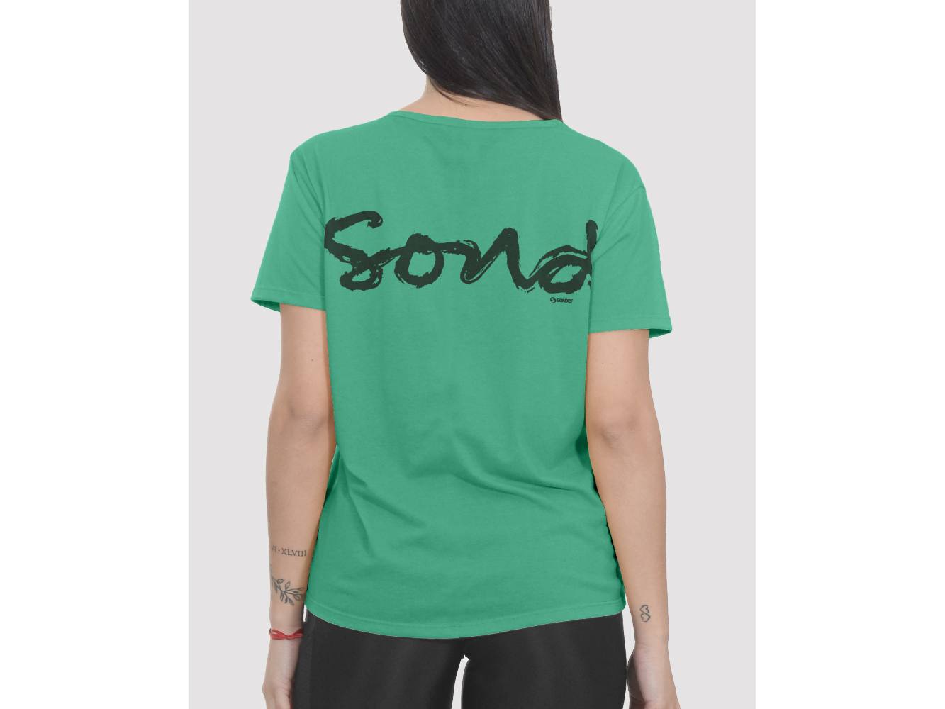 REMERA CORTA Y SUELTA JERSEY