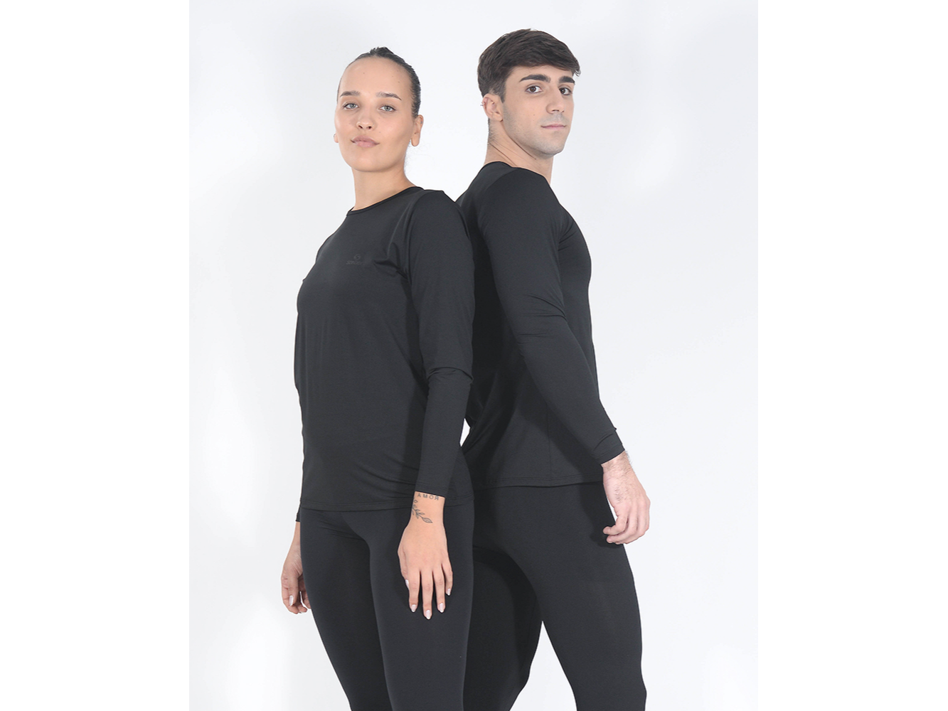 REMERA TERMICA UNISEX CUELLO BASE