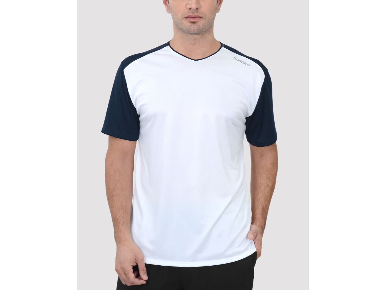 REMERA POLIESTER LIVIANO COMBINADA