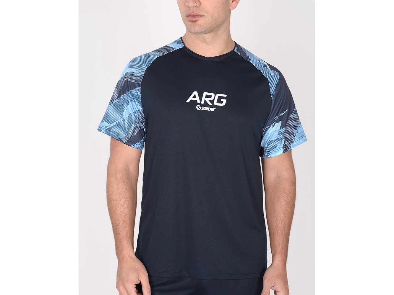 REMERA POLIESTER NEODRY ARG