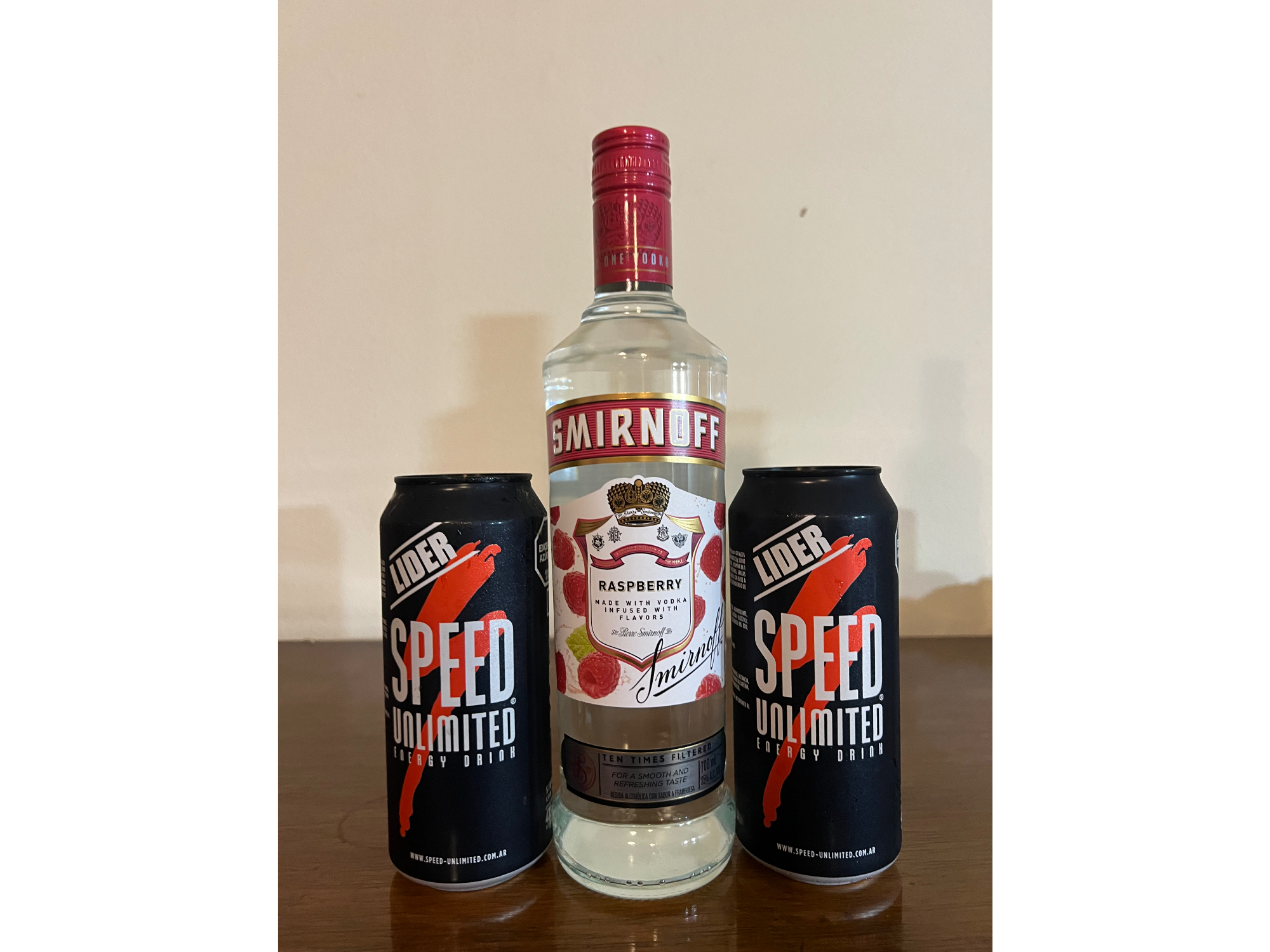 SMIRNOFF (Citrus / Frutos Rojos / Manzana)+ 2 Speed 500ml