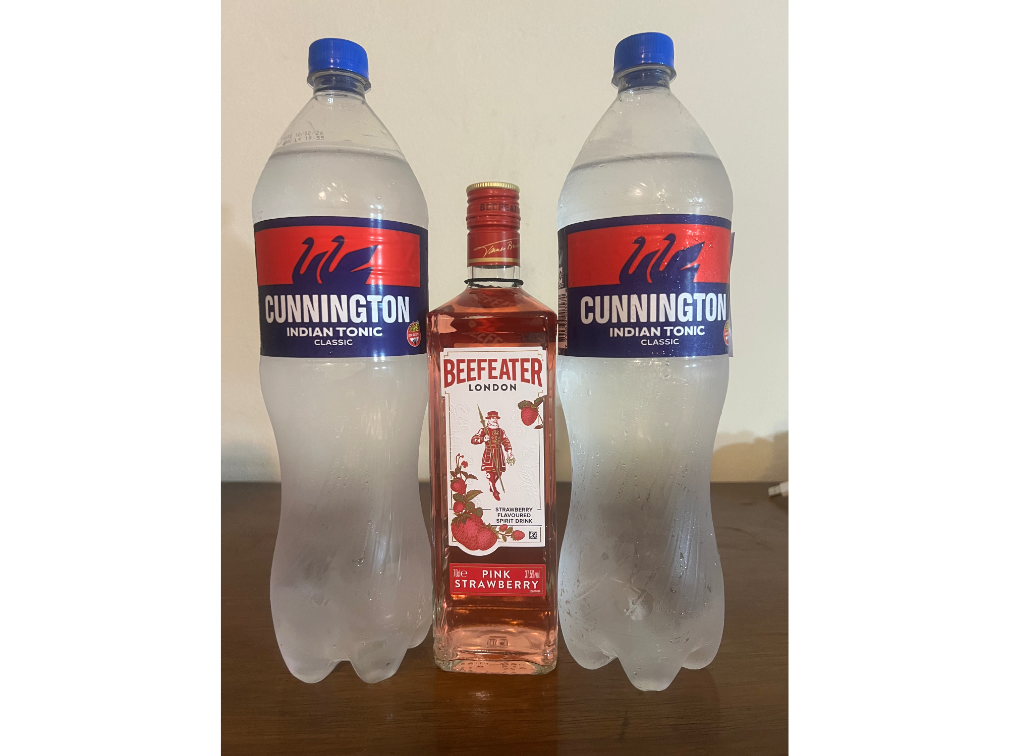 Gin Beefeater Pink + 2 Tónicas