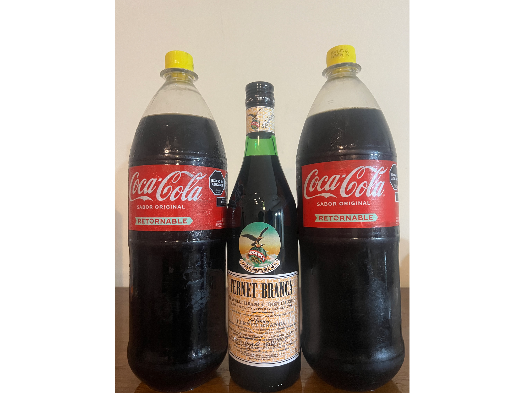 Fernet Branca 750ml + 2 Coca (retornable) 2L