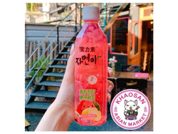 JUGO DE SANDIA CON ESCAMAS DE COCO