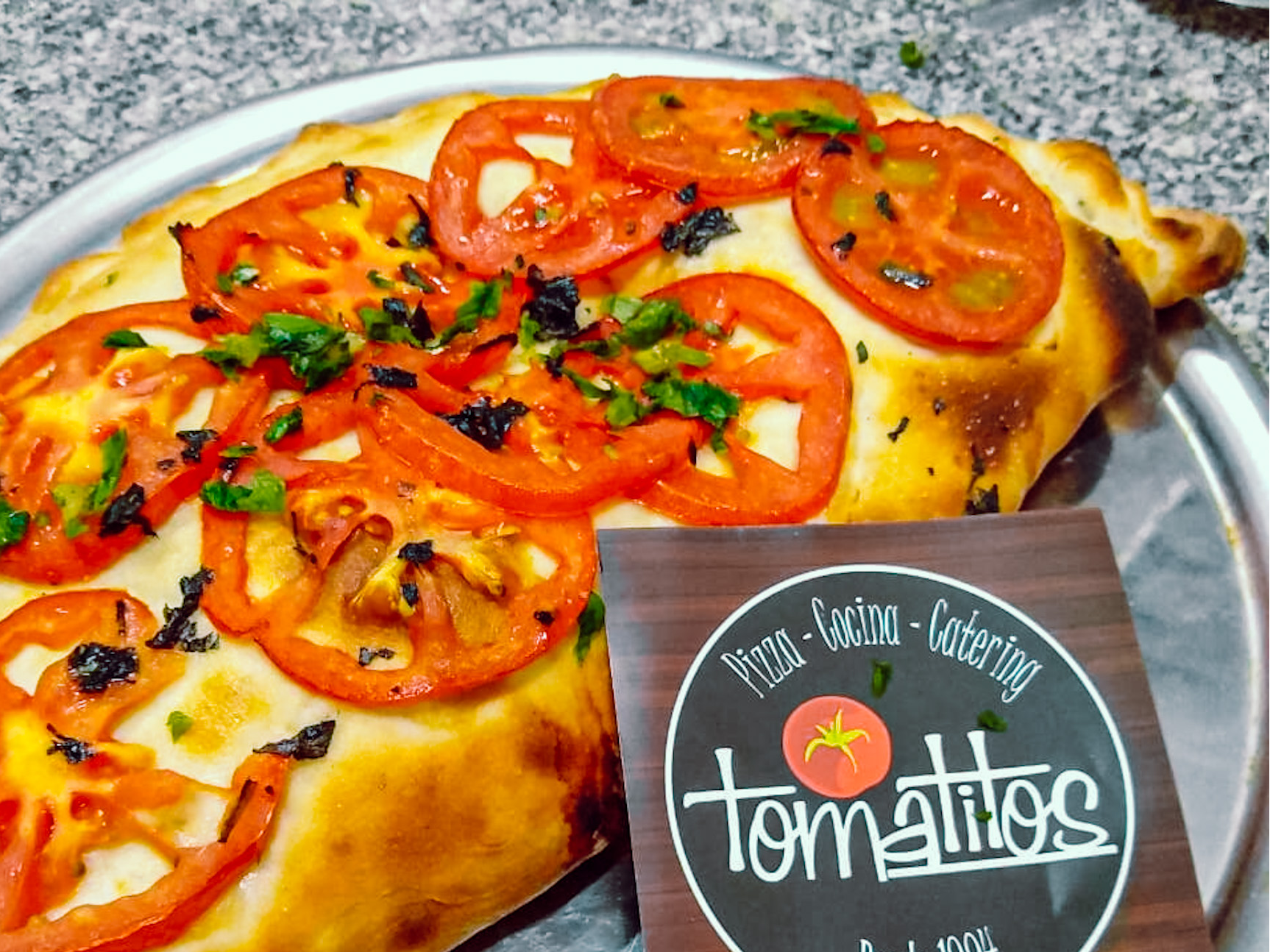 Calzone Napolitano de Tomatitos Riestra