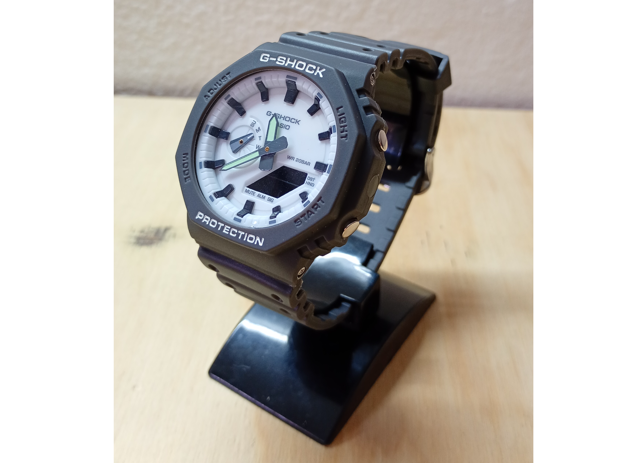 Ga 2100 Black N White