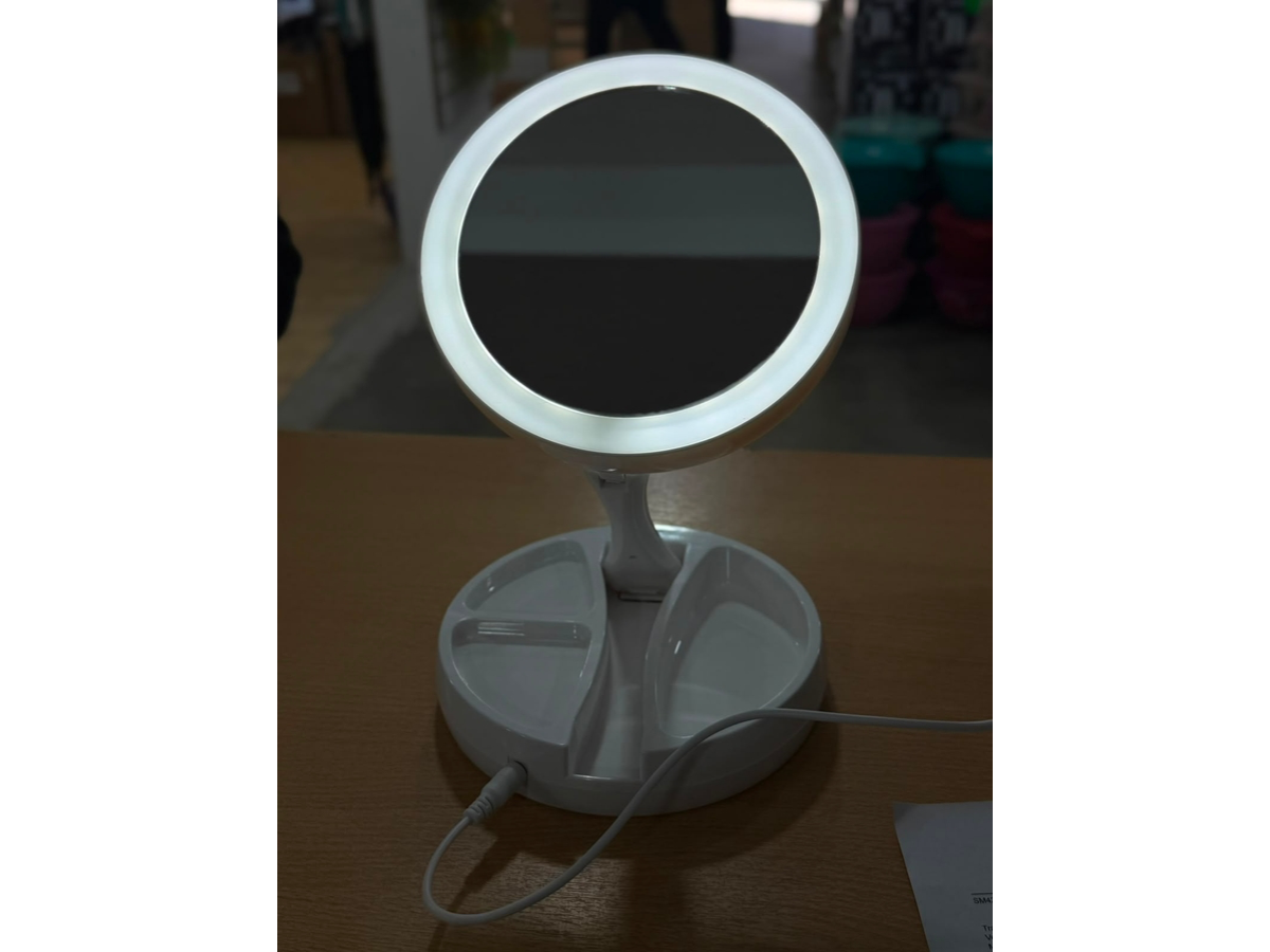 ESPEJO DE MAQUILLAJE + LUZ LED