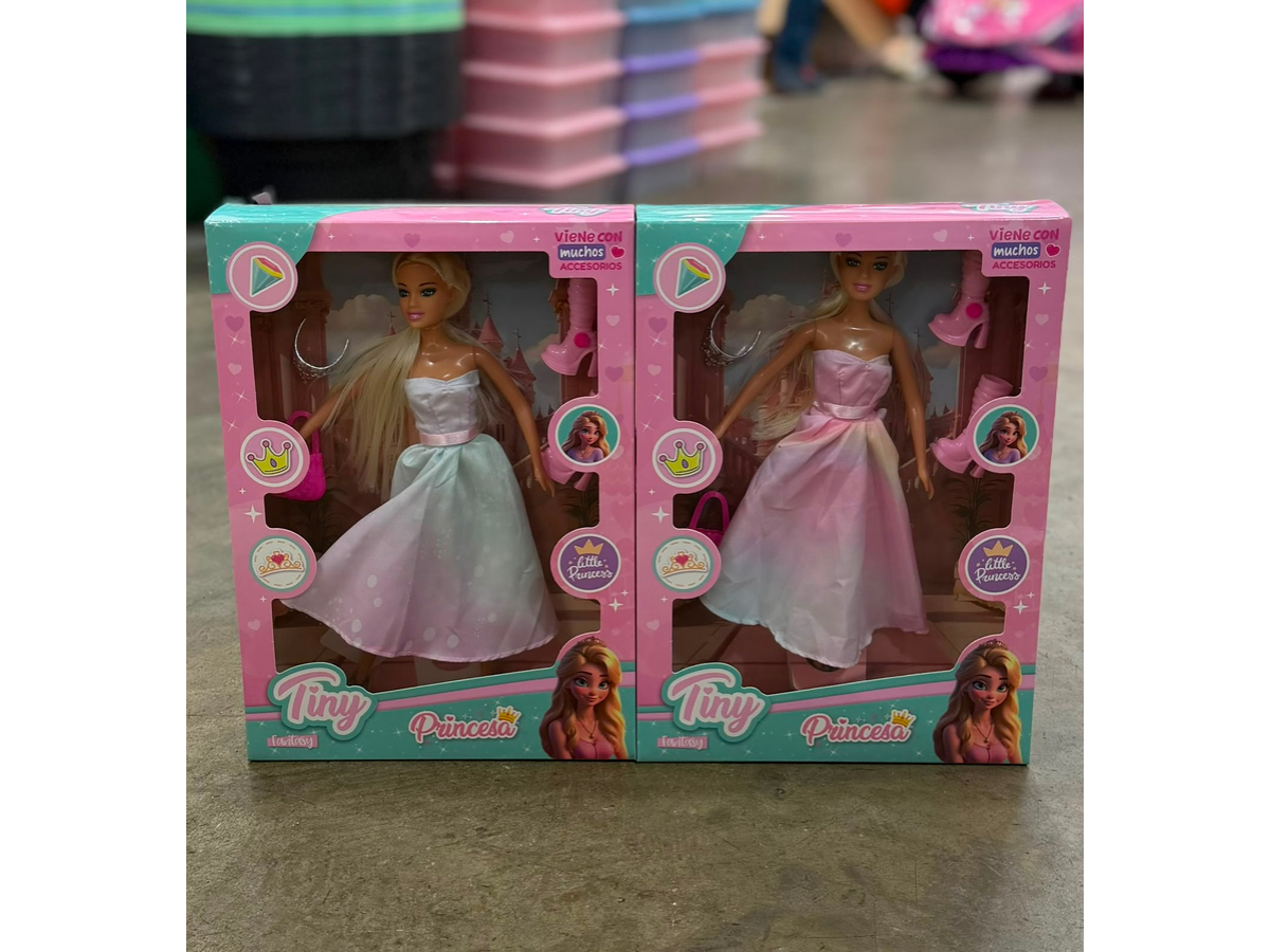 MUÑECA TINY PRINCESA CON ACCESORIOS