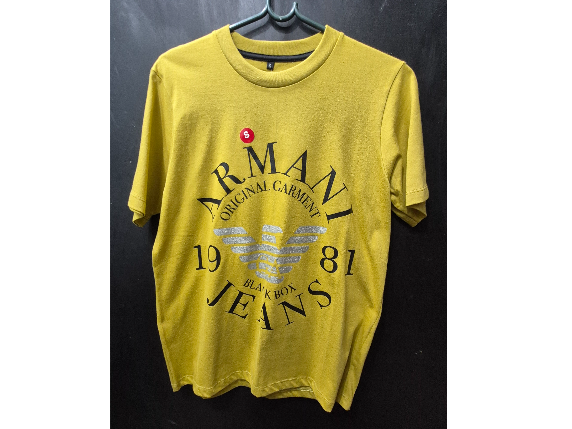Armani Talle S (1)