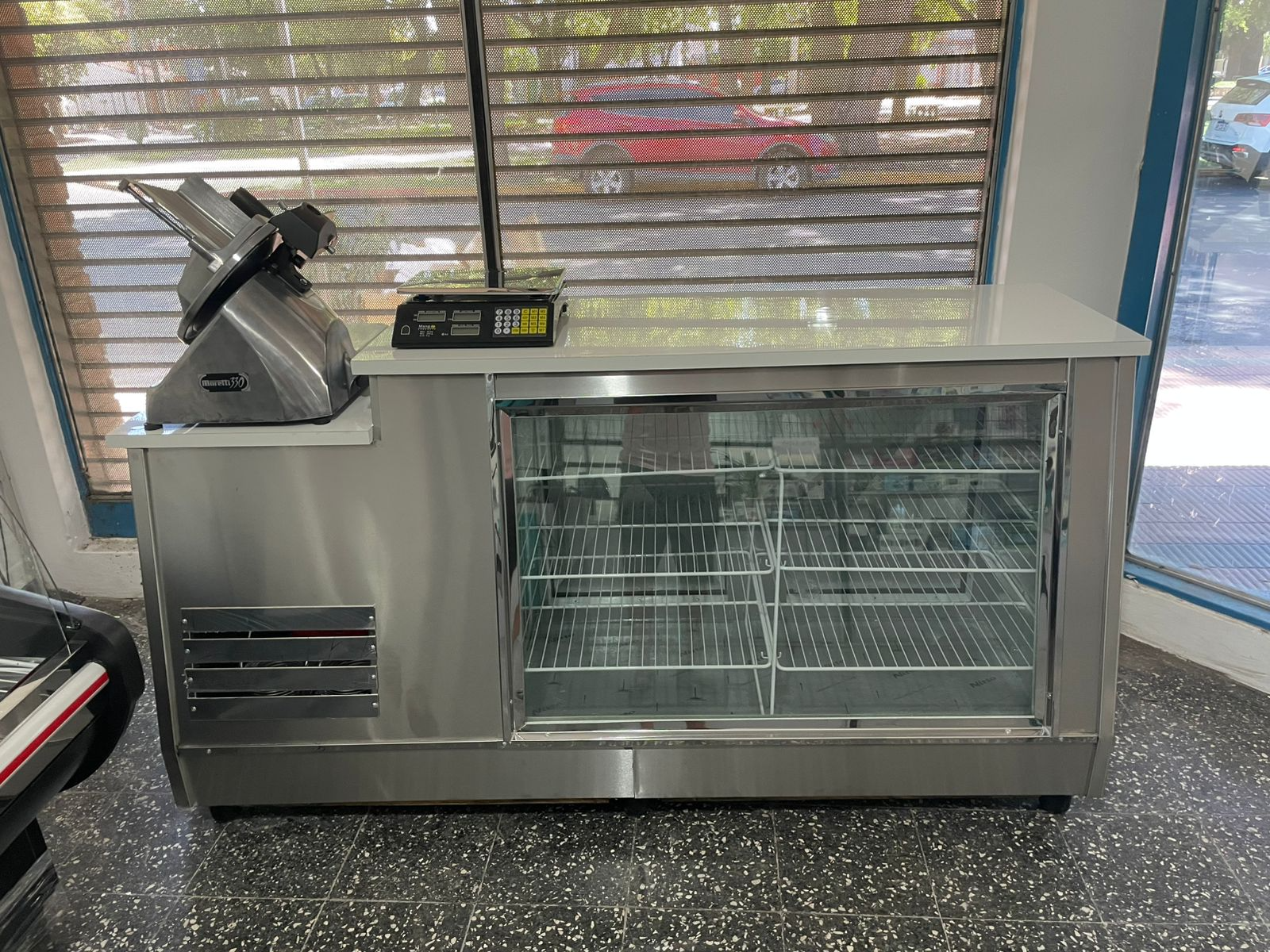 VITRINA MOSTRADOR 2MT