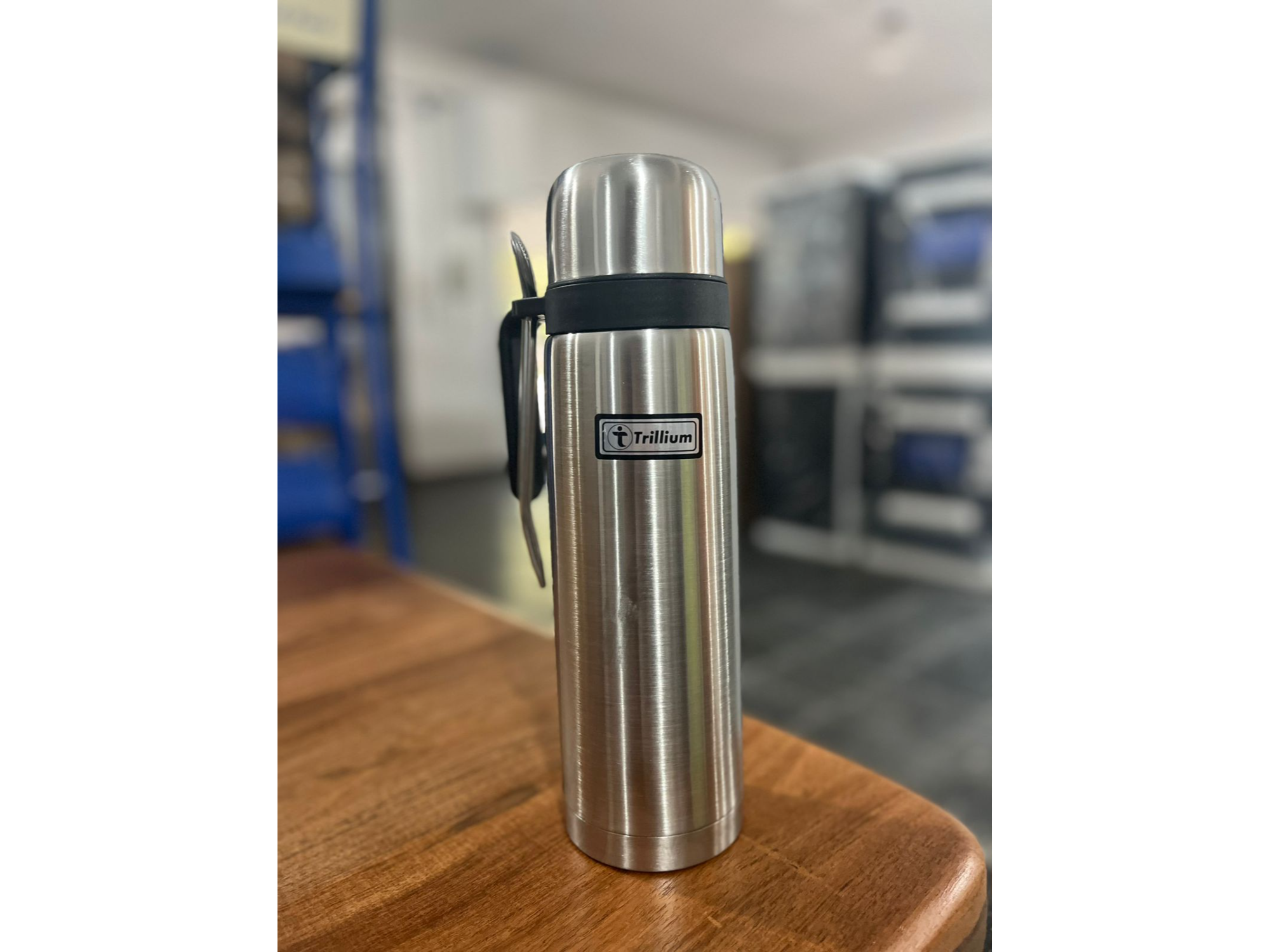 TERMO MEDIA MANIJA  DE 1 litro + BOMBILLA