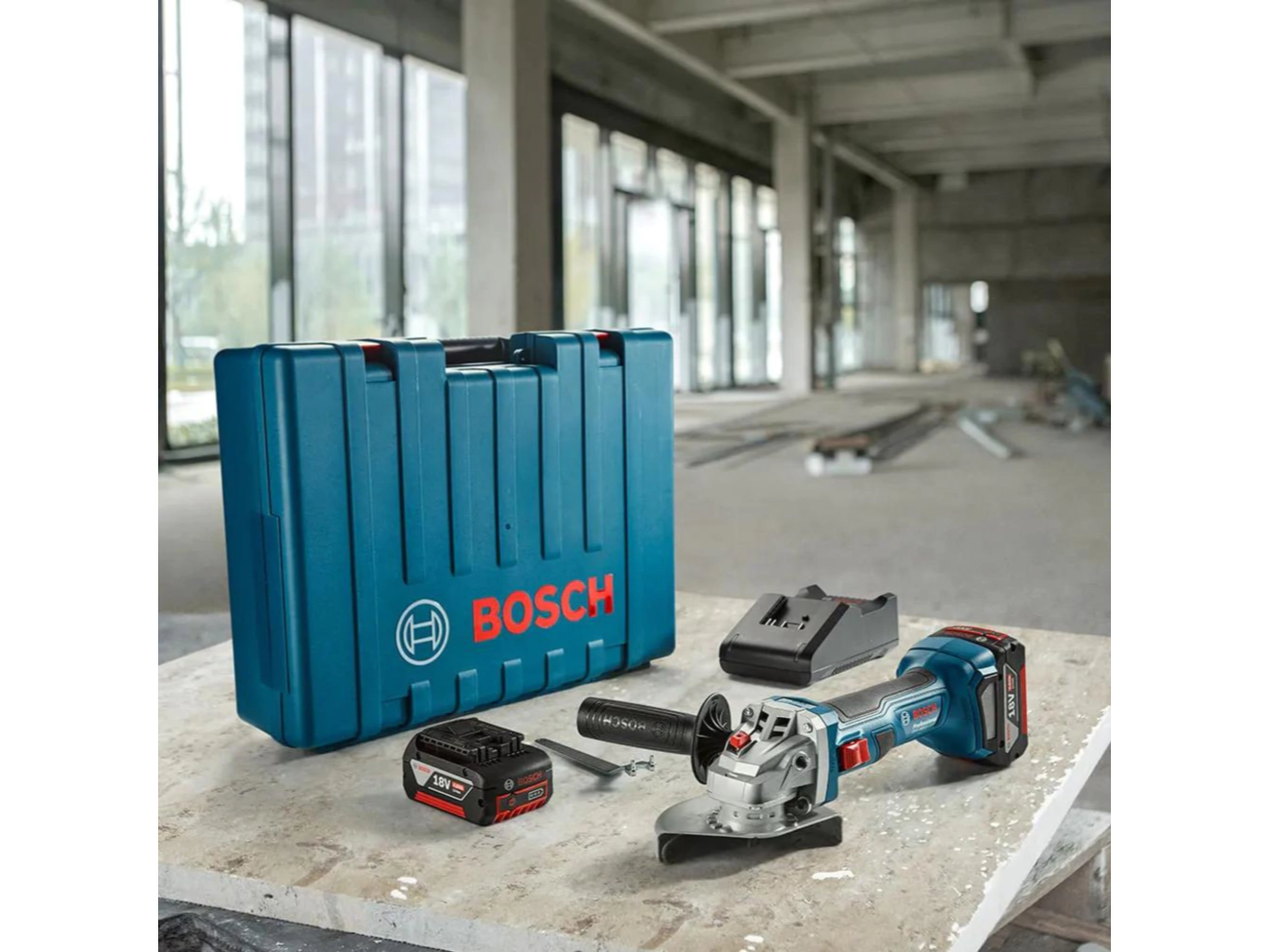 Amoladora + 1 Cargador + 2 Baterías (GWS 180-LI)