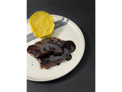 Bondiola en salsa teriyaki + Guarnición a elección