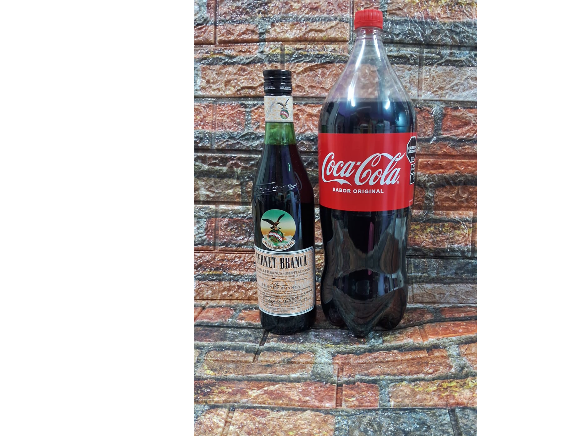 Fernet Branca 750ml + 1 Coca Descartable 2,25ml