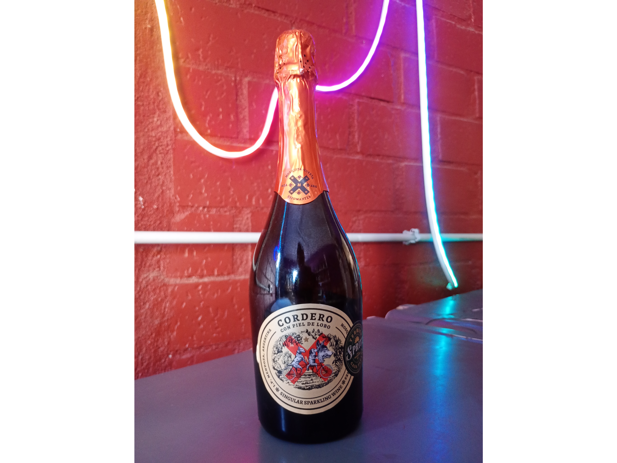 Cordero Con Piel De Lobo Rosado