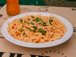 TALLARINES AL HUEVO CON SALSA BOLOGNESA O MIXTA