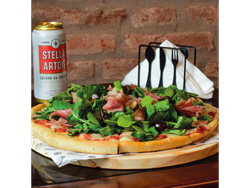 1 PIZZA PEPERONI - 1 PROSCIUTTO E FUNGHI - 1 ESPECIAL + 2 COCA 1.5L
