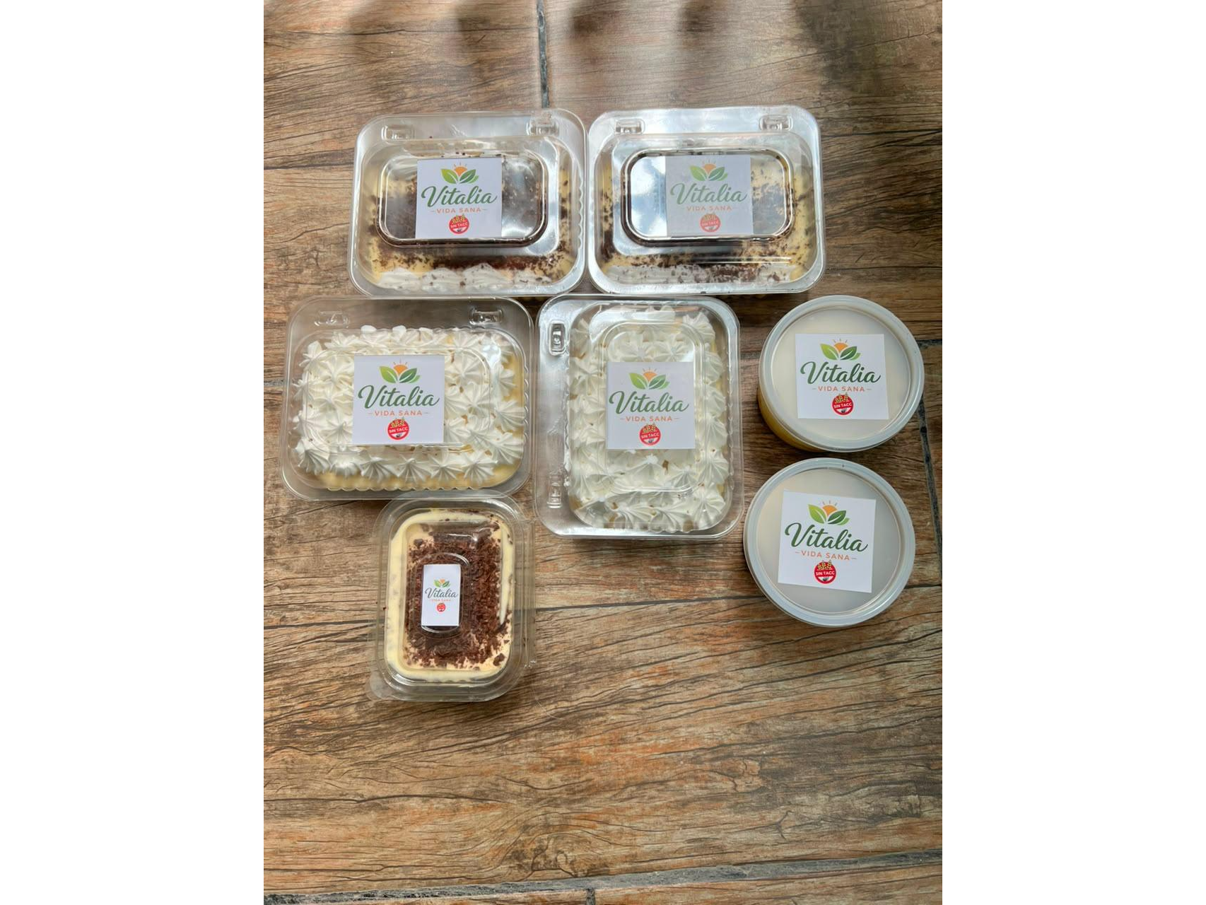 Tiramisú/Lemon pie/Mousse de mandarina