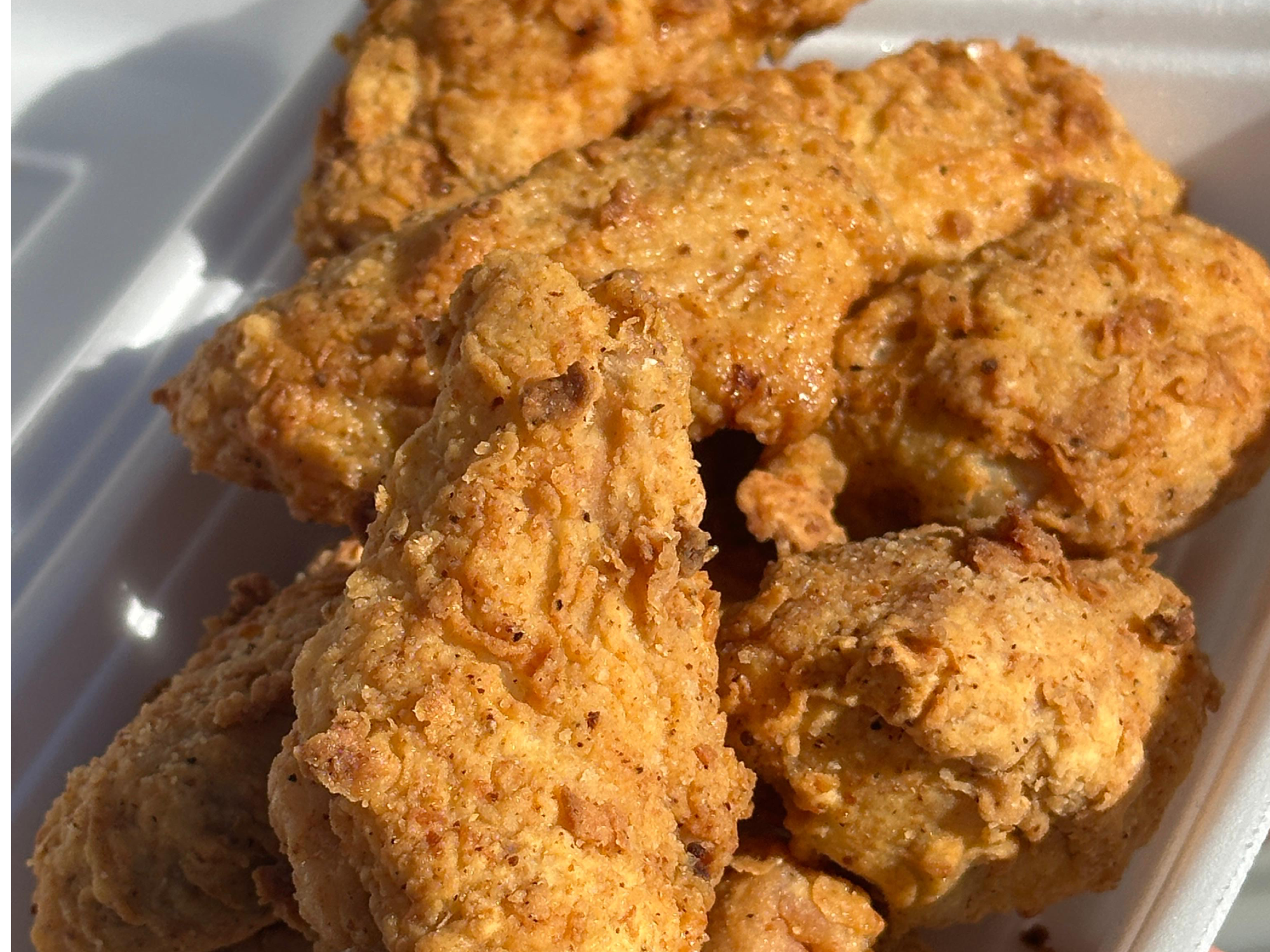 Alitas crispy con dip a elección