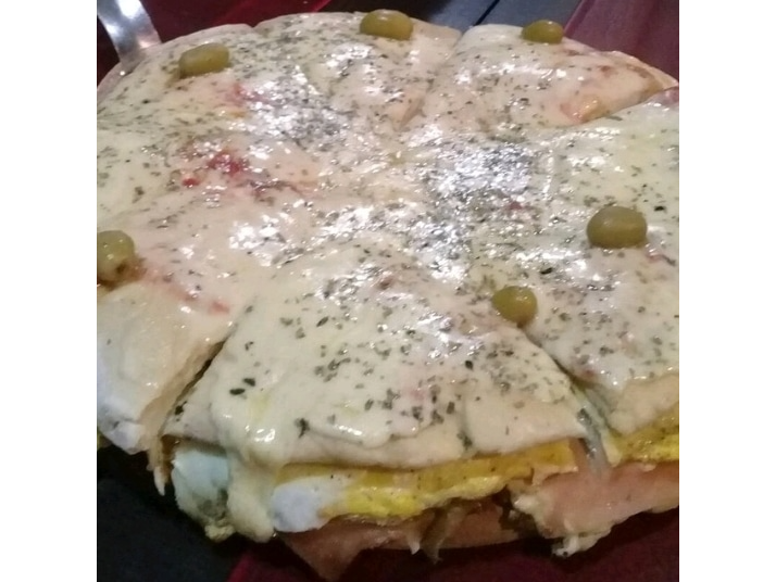 PIZZA-LOMO TENTACIÓN