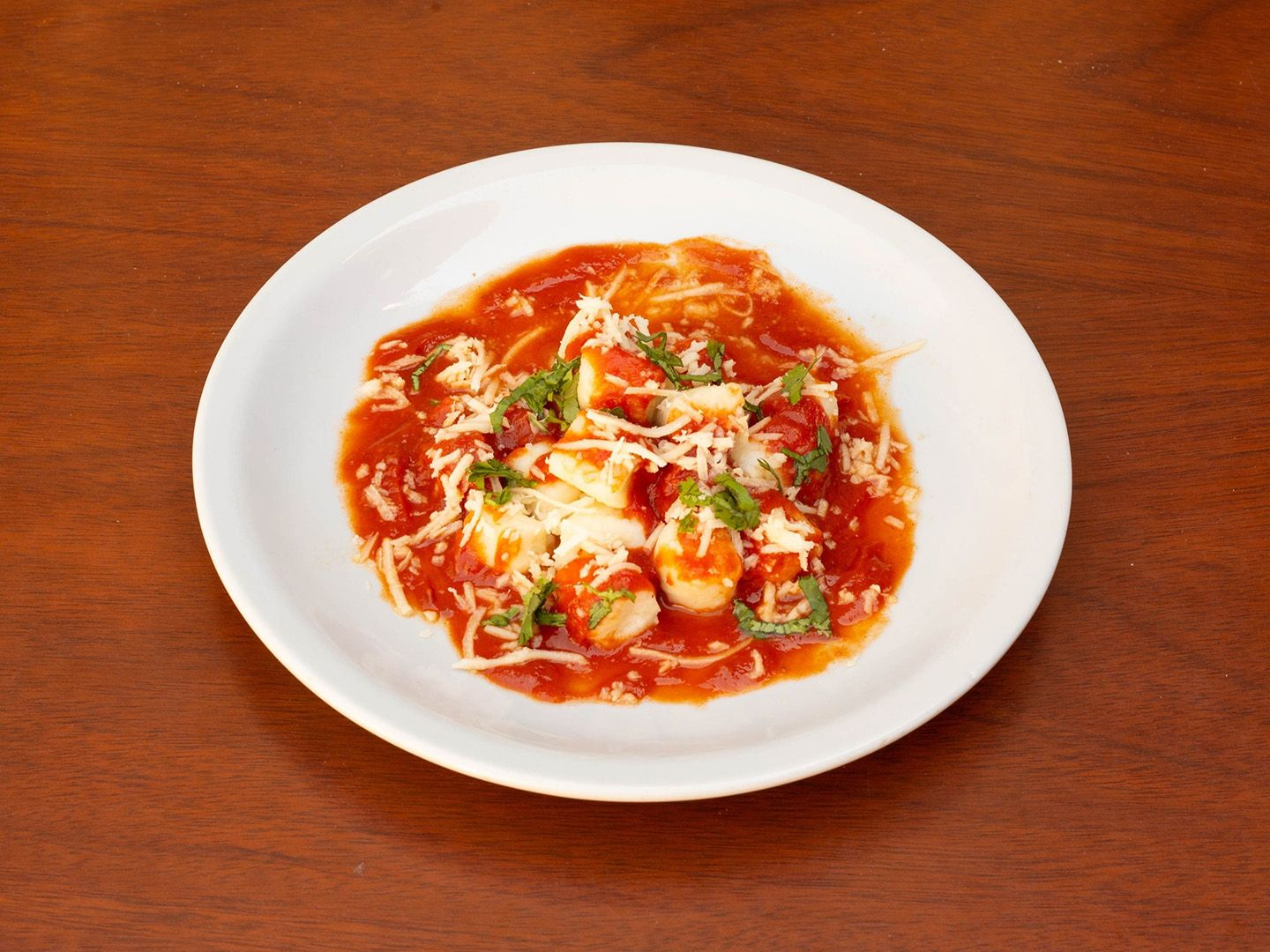 ÑOQUIS CON SALSA ROJA, LISTOS PARA COMER