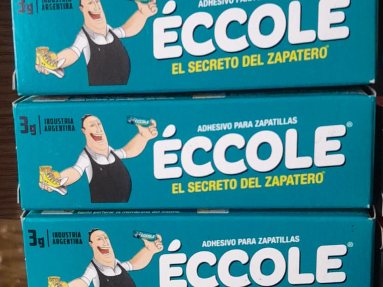 Éccole pegamento zapatos