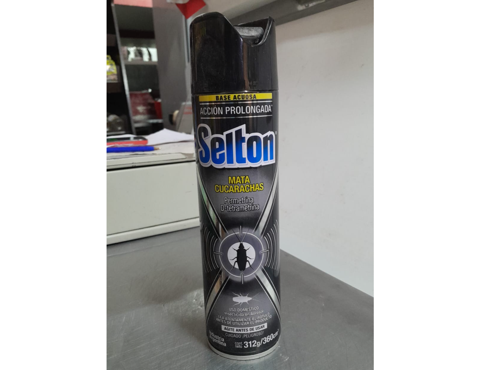 Selton mata cucarachas