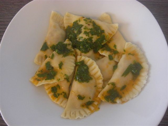 Agnolottis de espinaca y muzzarella