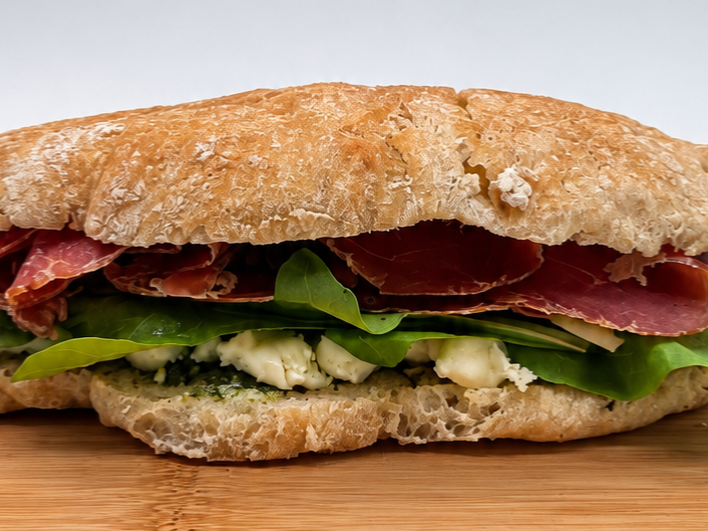 Ciabatta bondiola y muzzarela de Wailele