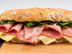 Ciabatta mortadela y provolone de Wailele