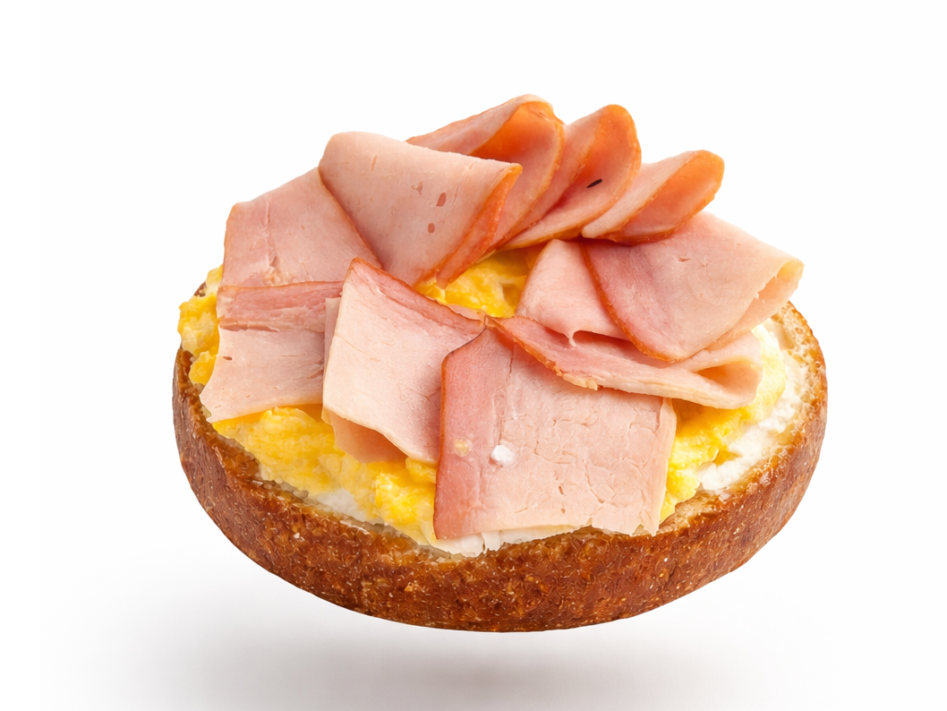 Huevo & Lomo Bagel Toast